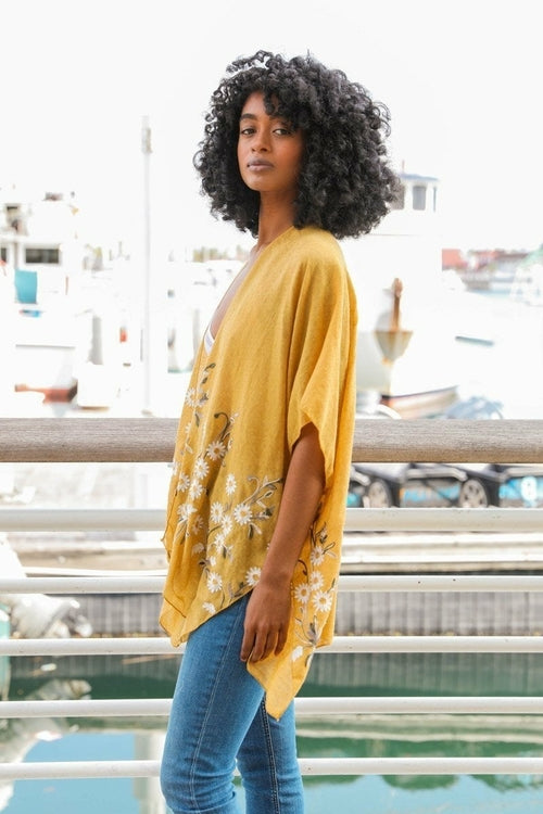 Embroidered Daisy Linen Kimono