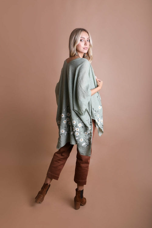 Embroidered Daisy Linen Kimono