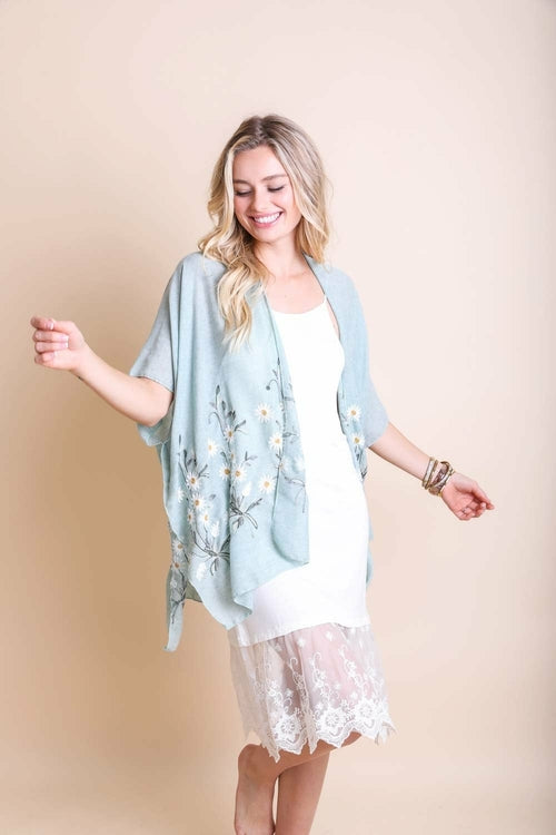 Embroidered Daisy Linen Kimono